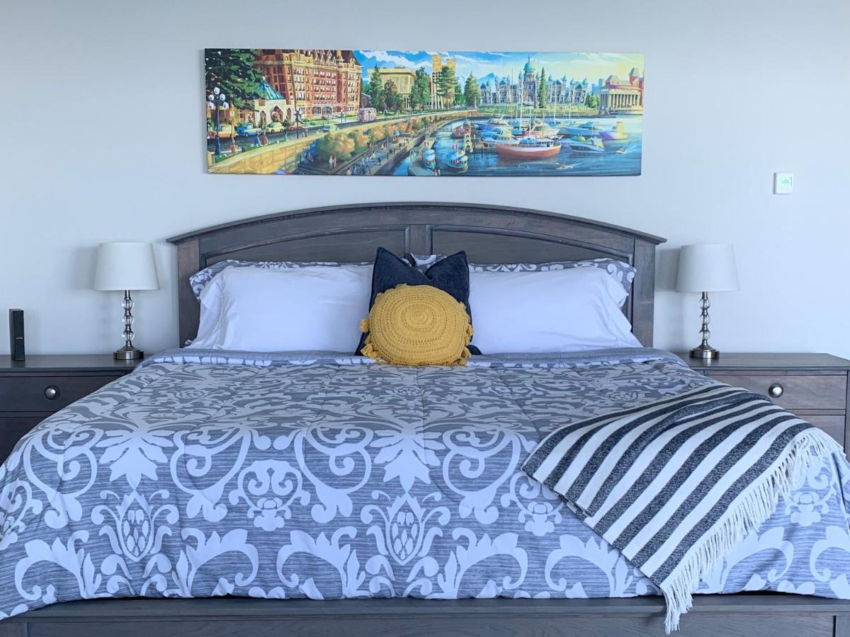 Ocean Front Private Suite วิกตอเรีย ภายนอก รูปภาพ